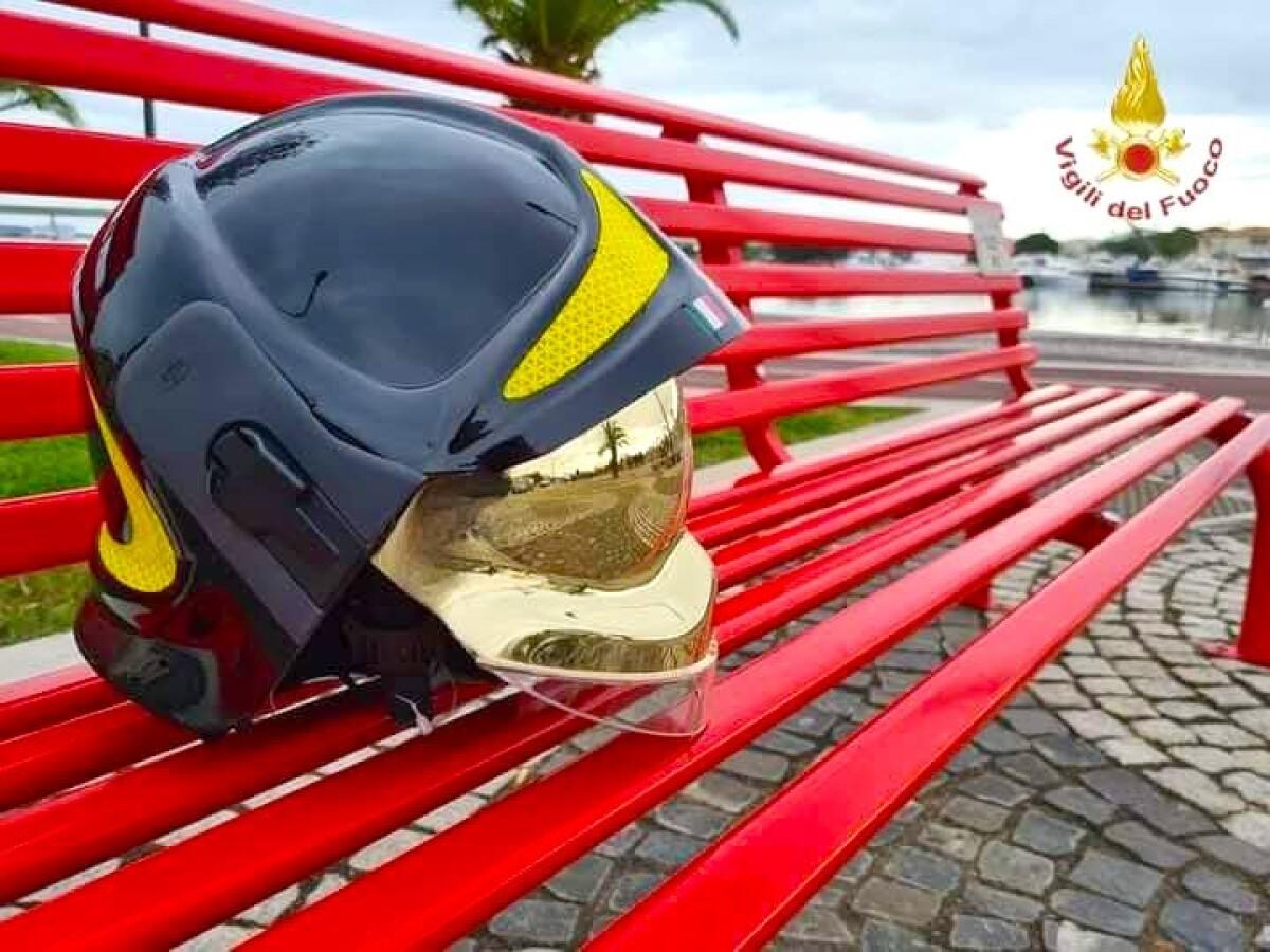 Panchina Rossa sarà installata presso sede Vigili del fuoco di Avellino. - 