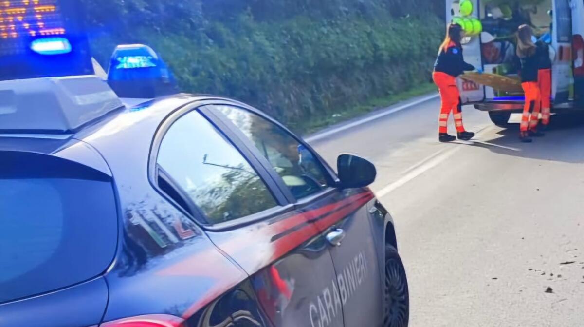 18 enne finisce con la moto Ktm contro il guardrail e perdere la vita. - 