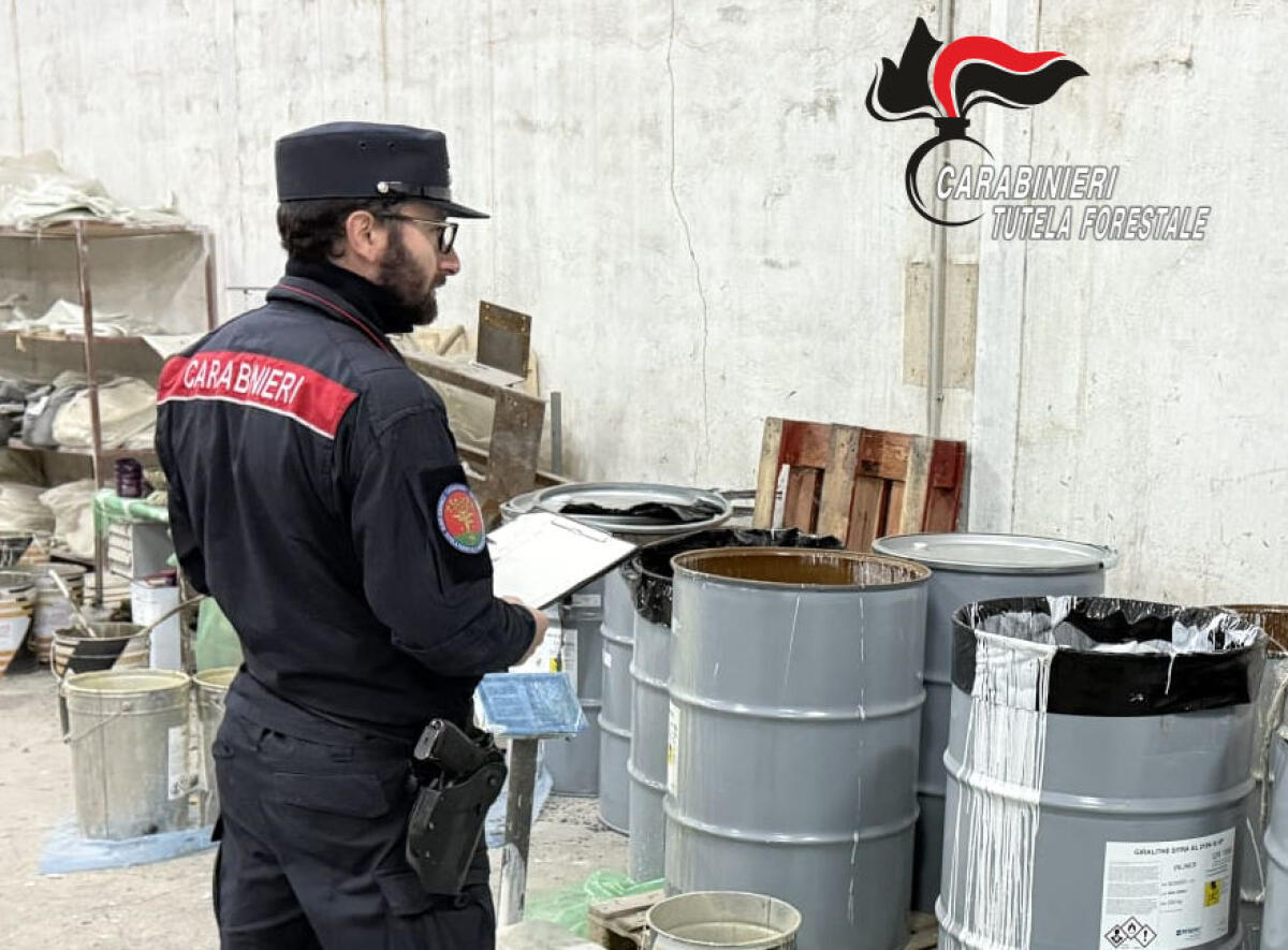 Sequestrato opifico per la lavorazione di materiale plastico - 