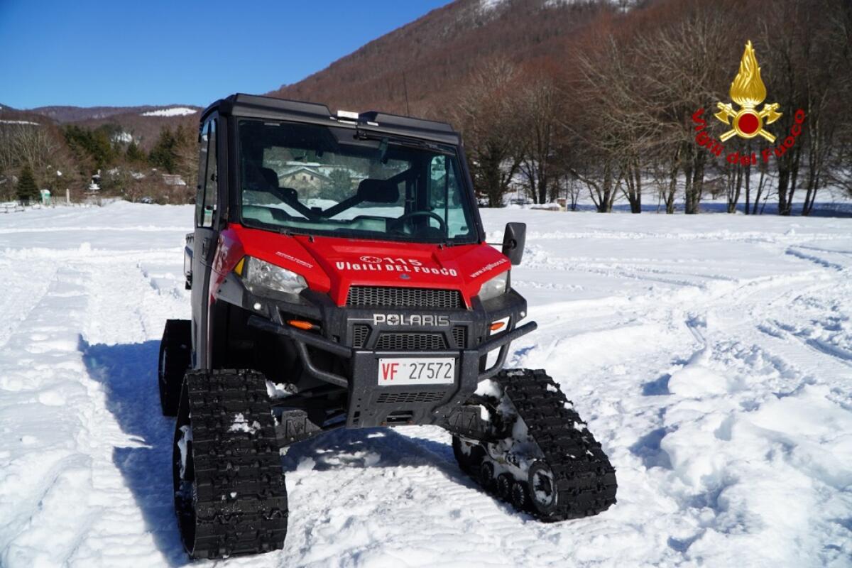 Sette persone bloccate nella neve, salvate dai Vigili del fuoco - 