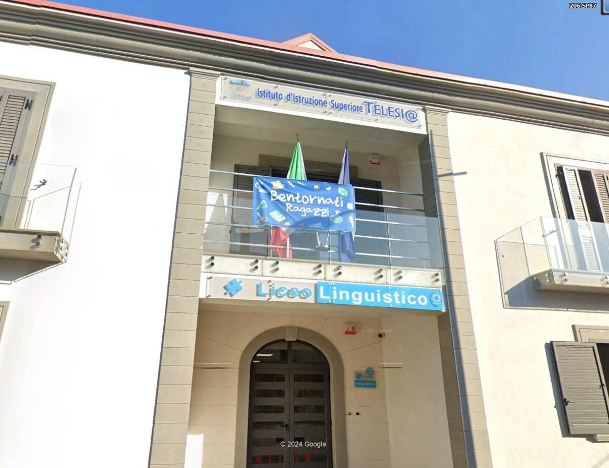 Protesta degli studenti al Telesi@: “Inaccettabile immobilismo Provincia” - 