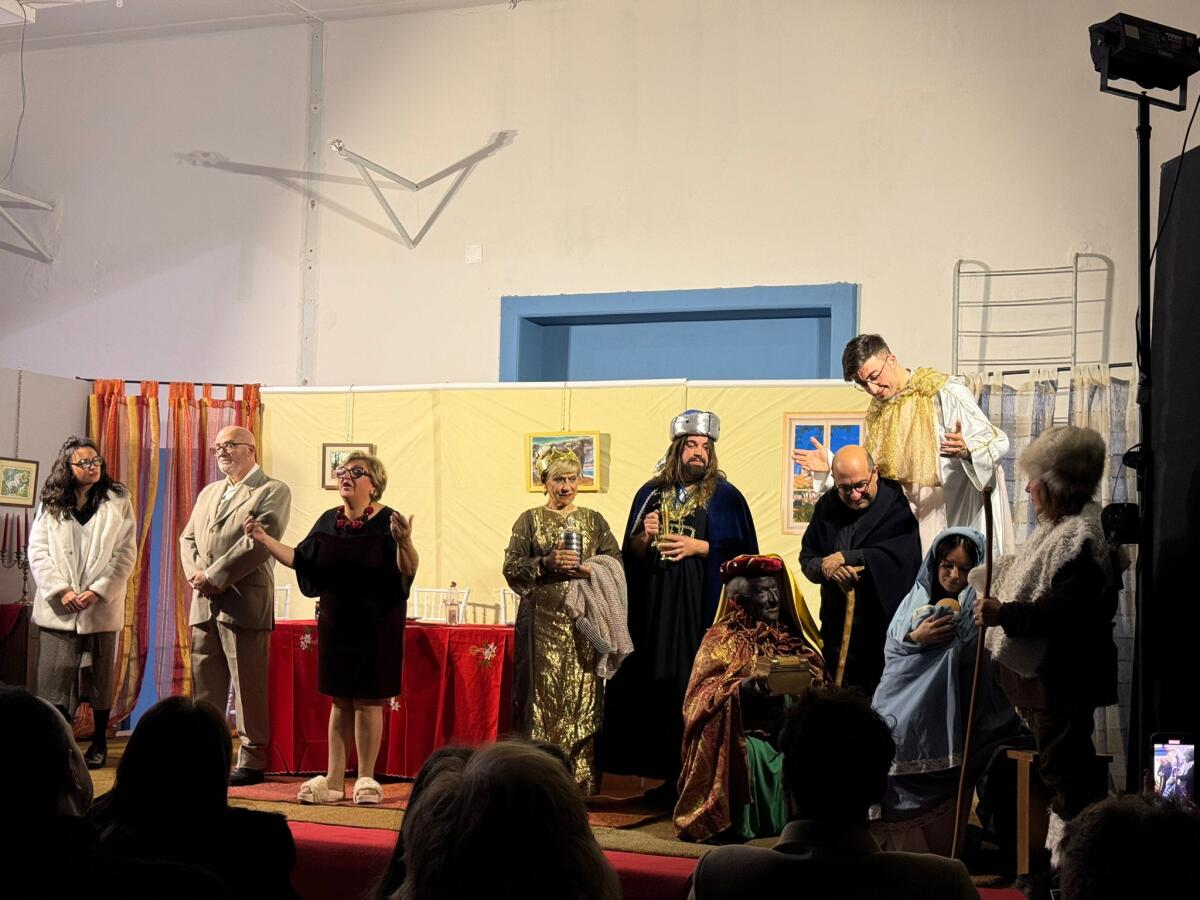 Grande successo per "Natale in Casa Cocozza": la Scuola di Teatro di Montesarchio incanta ancora. - 