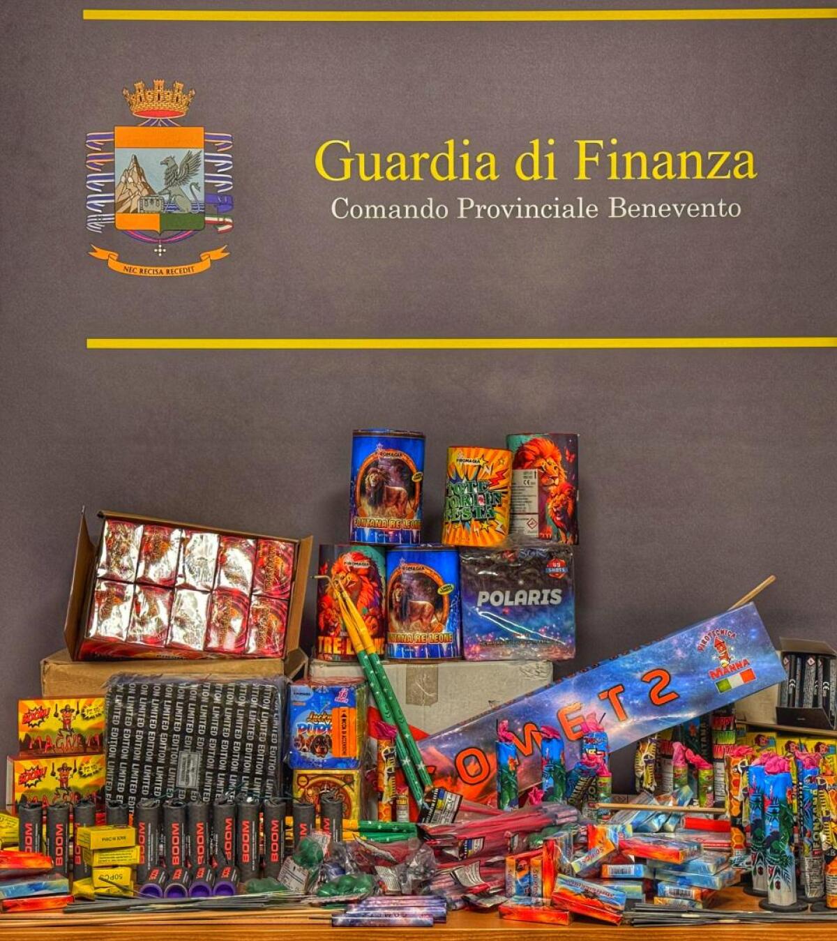 Nel Sannio la Guardia di Finanza sequestra 5 mila articoli pirotecnici - 