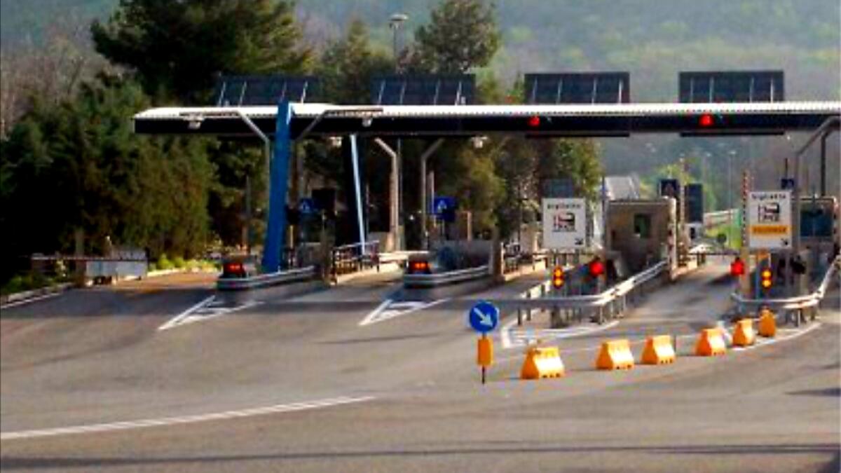Allerta neve sull'A16 nel tratto tra Baiano e Candela - 