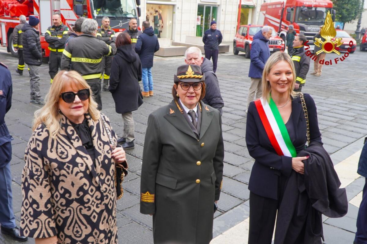 Comando dei Vigili del Fuoco di Avellino ha celebrato la festività di Santa Barbara. - 