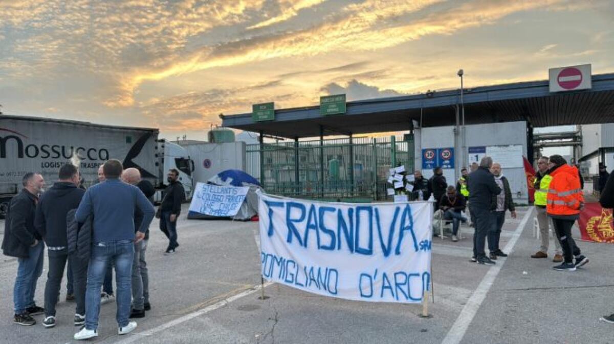 Domani lettere licenziamento a lavoratori Trasnova. - 