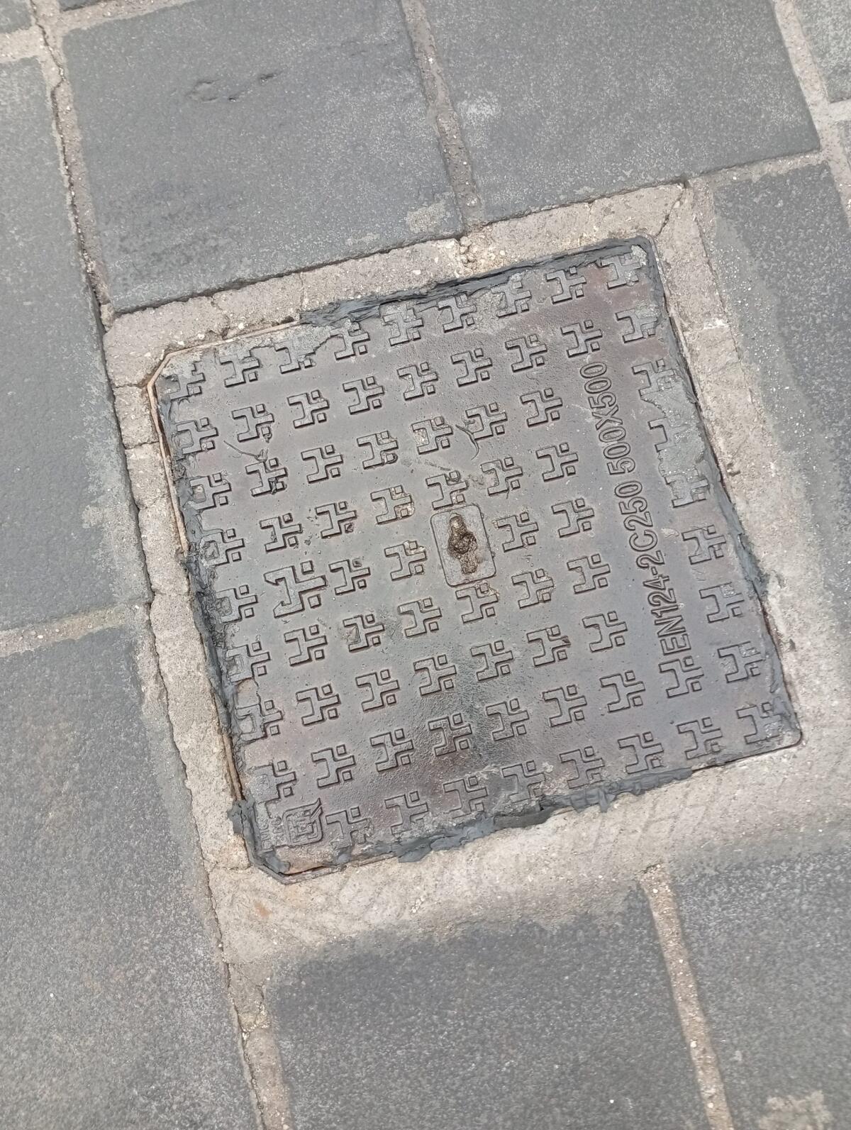 Cervinara. Via Carlo del Balzo, il "kling-klong" accompagna le nostre giornate.... - 