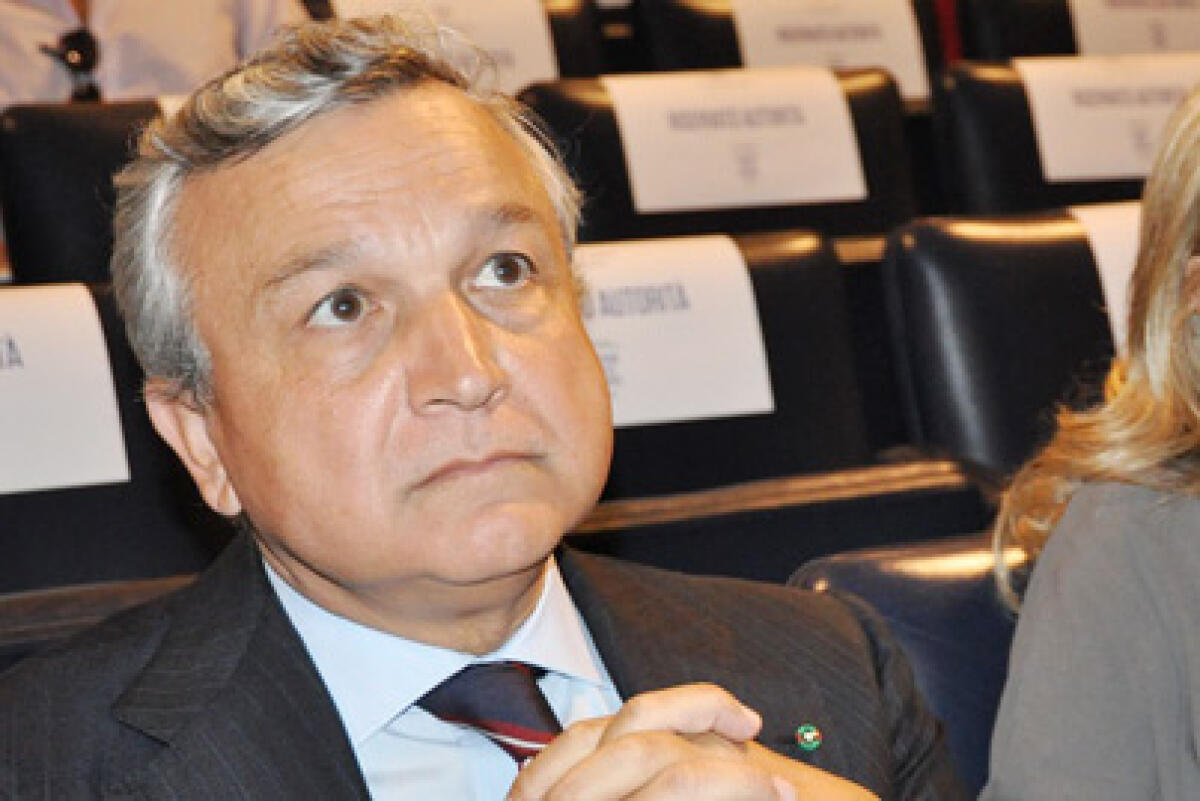 Aggredito Costanzo Jannotti Pecci, Presidente degli Industriali di Napoli. - 