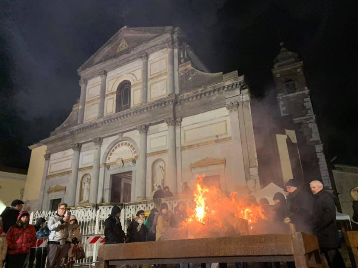 La luce della Candelora, dallo spettacolo teatrale “Karibuni – Il sangue è rosso per tutti” al rito diTerrafuoco alla Collina della Terra - 