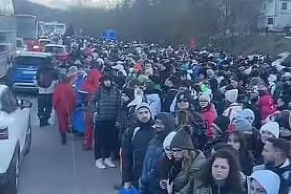 Invasione turisti a Roccaraso, consentito accesso solo a 100 bus - 