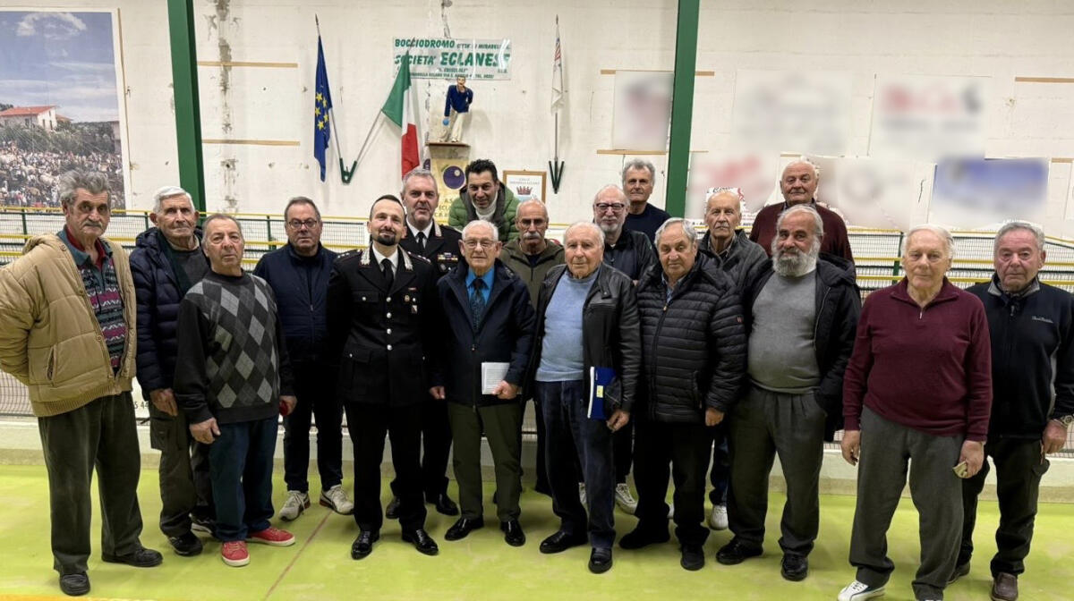 Miracella Eclano: I Carabinieri incontrano gli anziani presso il Centro Bocciofilo. - 
