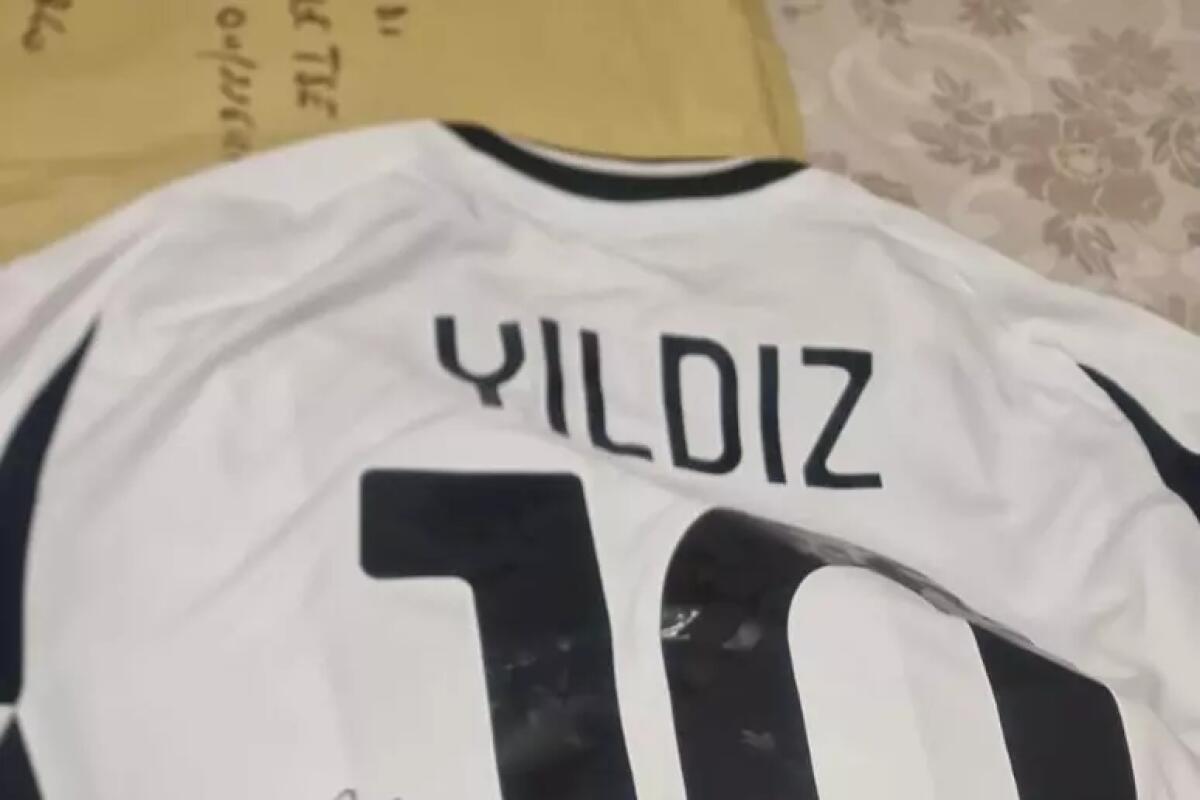 Staffetta della solidarietà per donare a bimbo gravemente malato maglietta della Juventus. - 