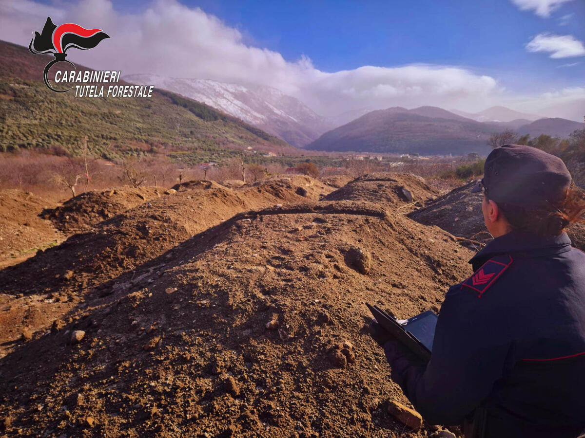 Gestione illecita dei rifiuti, sequestrata area di 4 mila quadrati - 