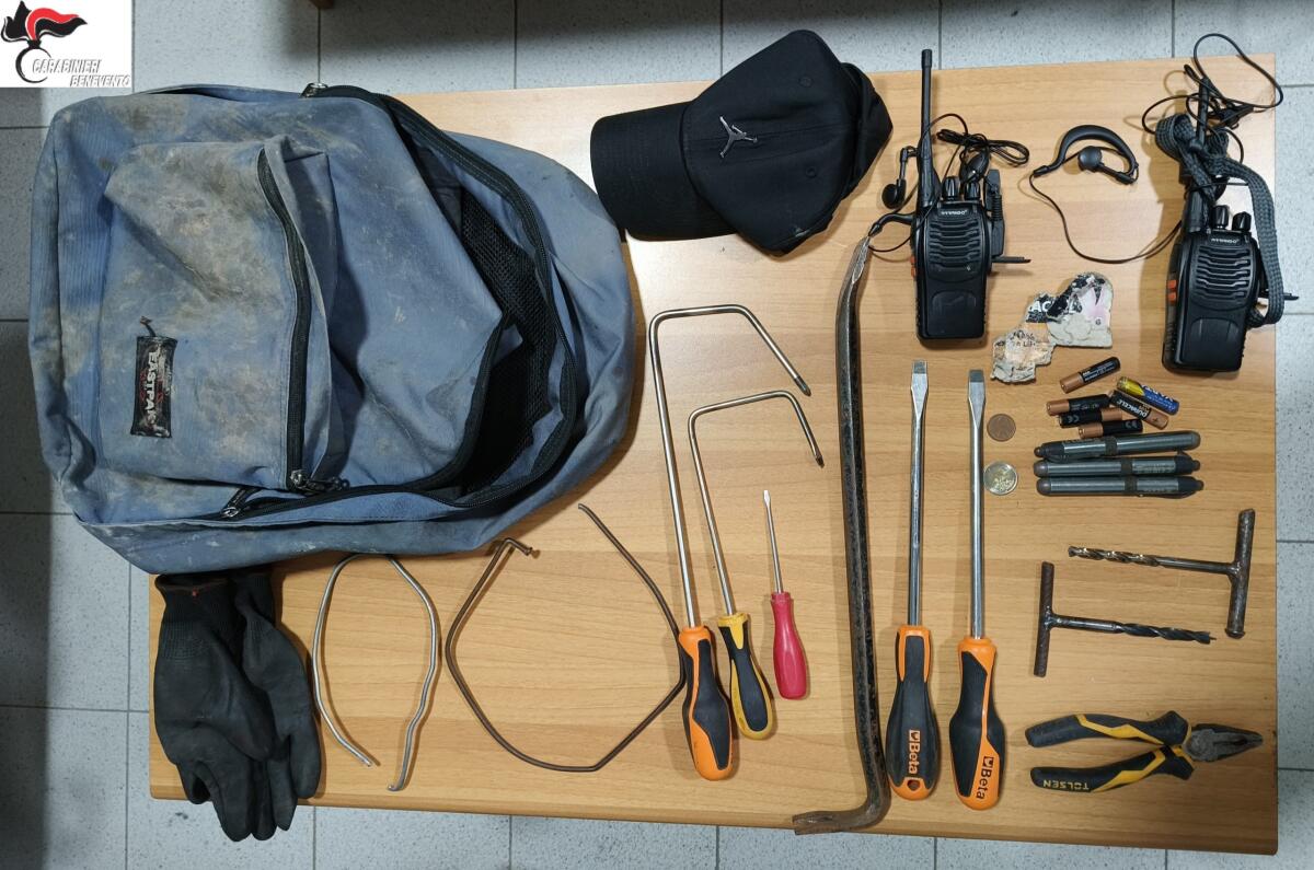 Solopaca. Tentano la fuga speronando l'auto dei Carabinieri, arrestati tre albanesi. - 