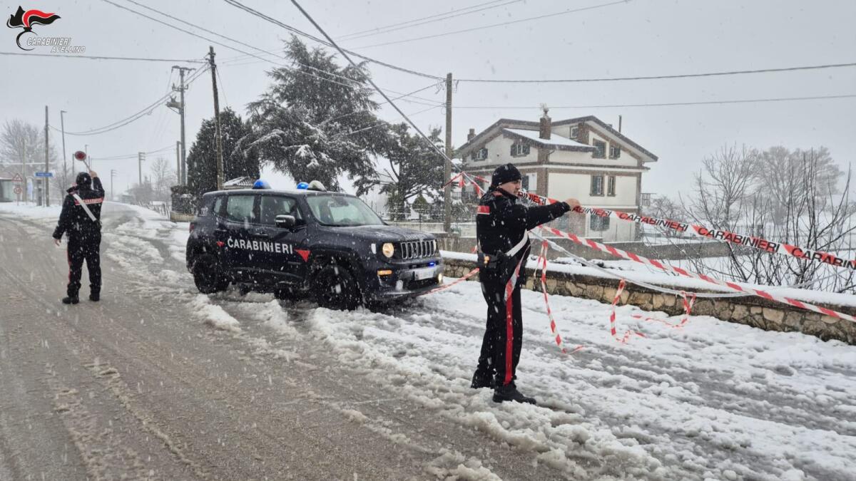 Si spezza cavo Enel, a Volturara abitazioni senza energia elettrica. - 