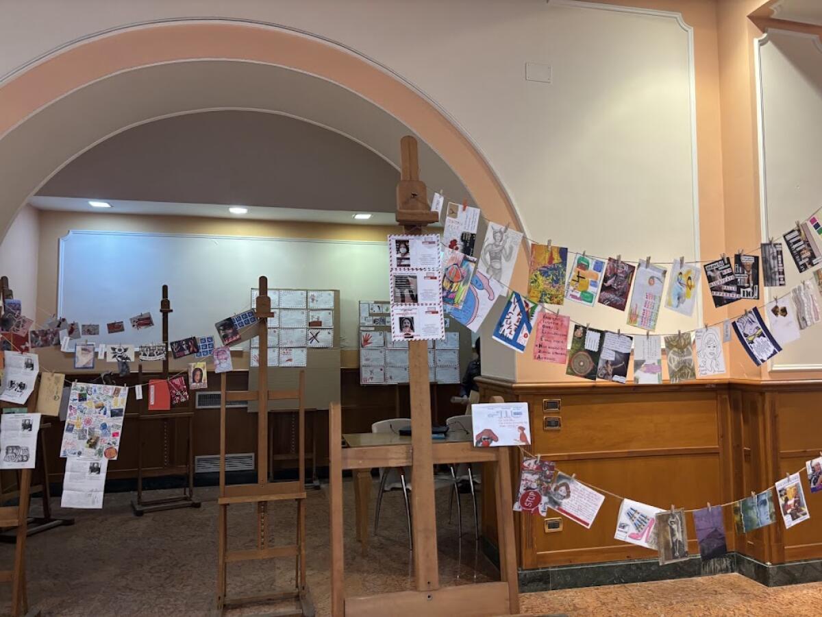 "Stop Violence Against Women": Un Evento di Arte, Poesia e Consapevolezza al Circolo della Stampa di Avellino - 