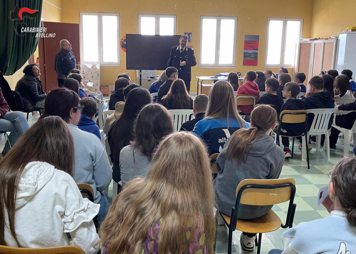 Prosegue il ciclo di incontri dei Carabinieri nelle Chiese e con gli studenti - 