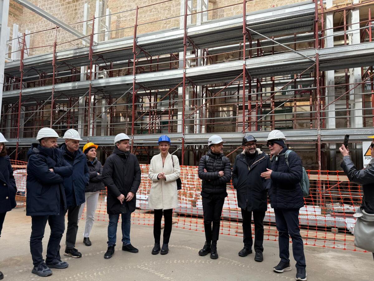 Gli architetti visitano il cantiere dell'Antica Dogana, simbolo di rigenerazione urbana - 