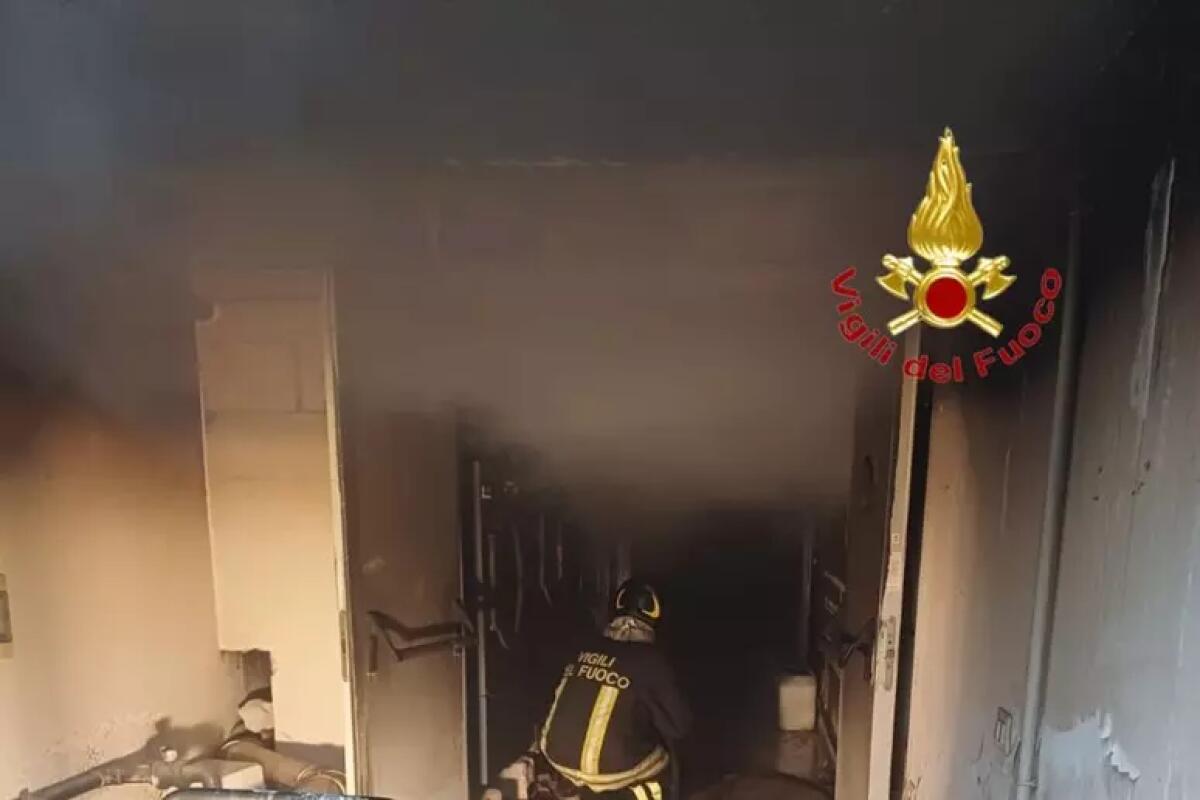 Incendio in un hotel di Mercato San Severino. - 