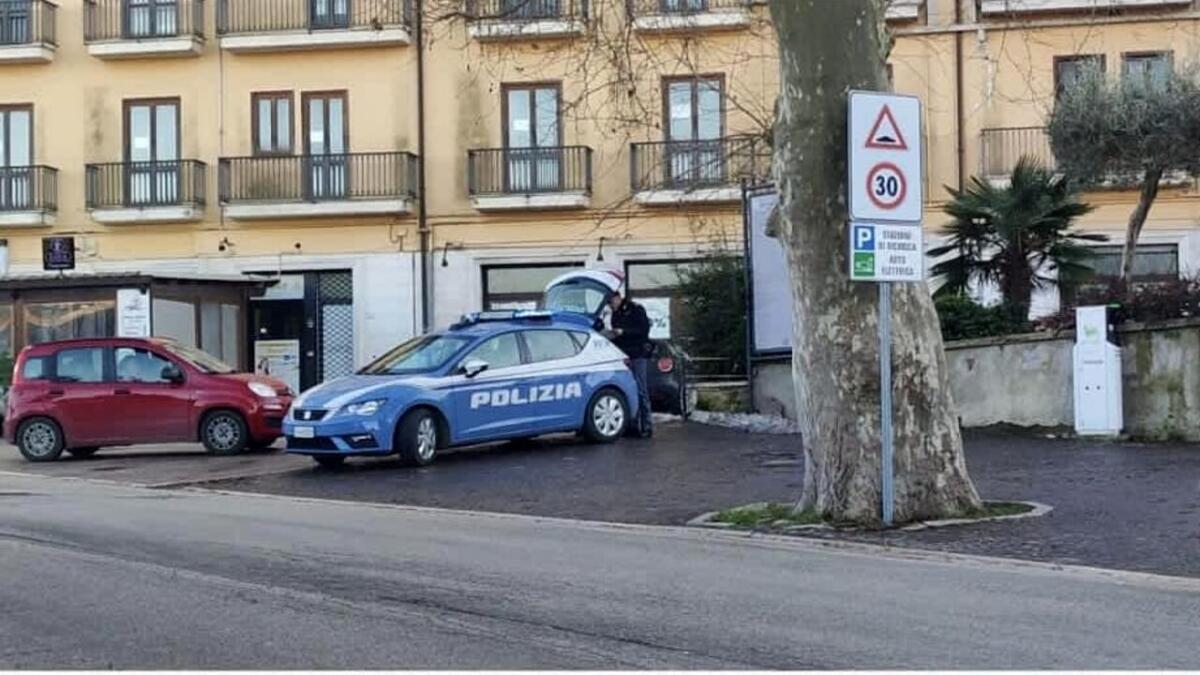Arrestati un 23enne di Lioni ed un 24enne di Sant’Angelo dei Lombardi per spaccio di droga - 
