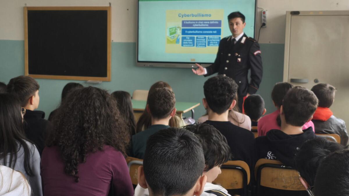 I Carabinieri del Comando Provinciale di Avellino proseguono gli incontri di prossimità per la sicurezza e la legalità - 