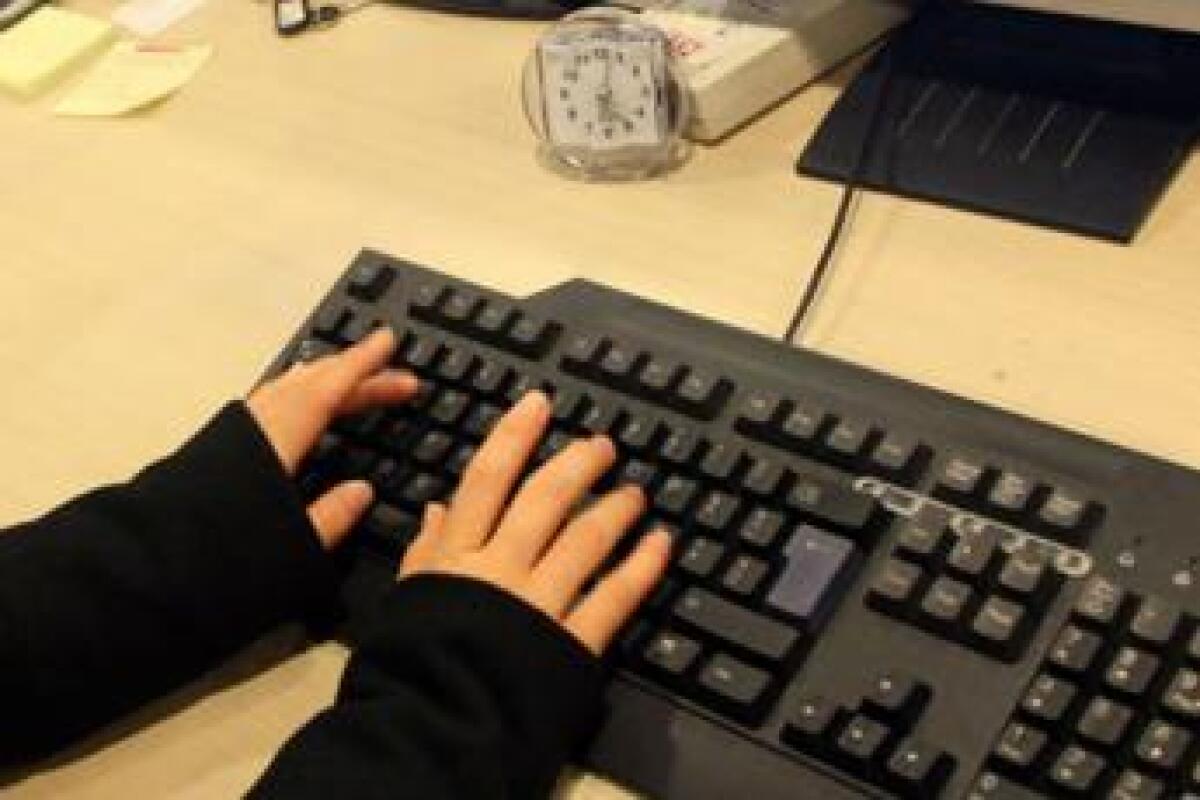 Abusi online su ragazzina, arrestato un 31enne - 