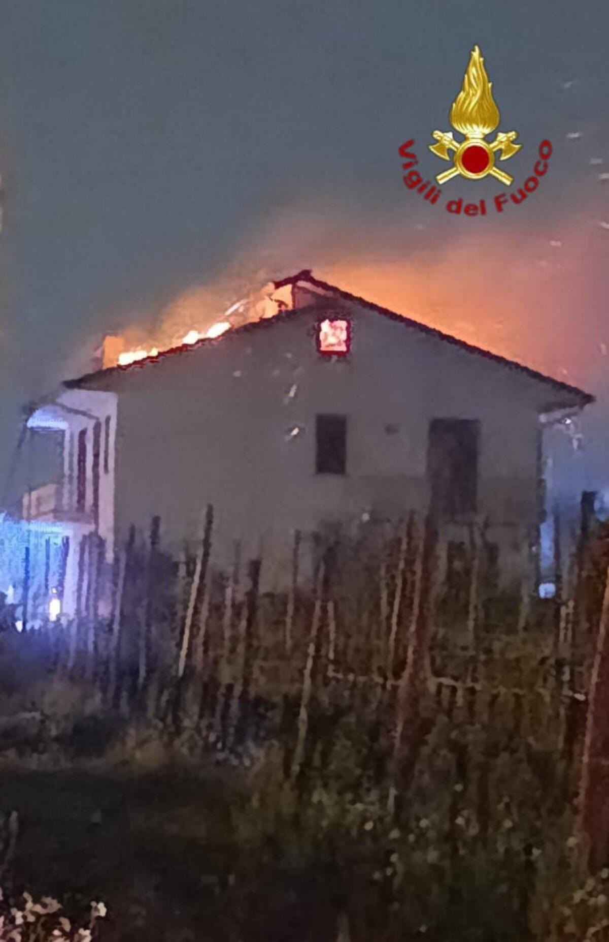 Incendio in abitazione a Paternopoli. - 