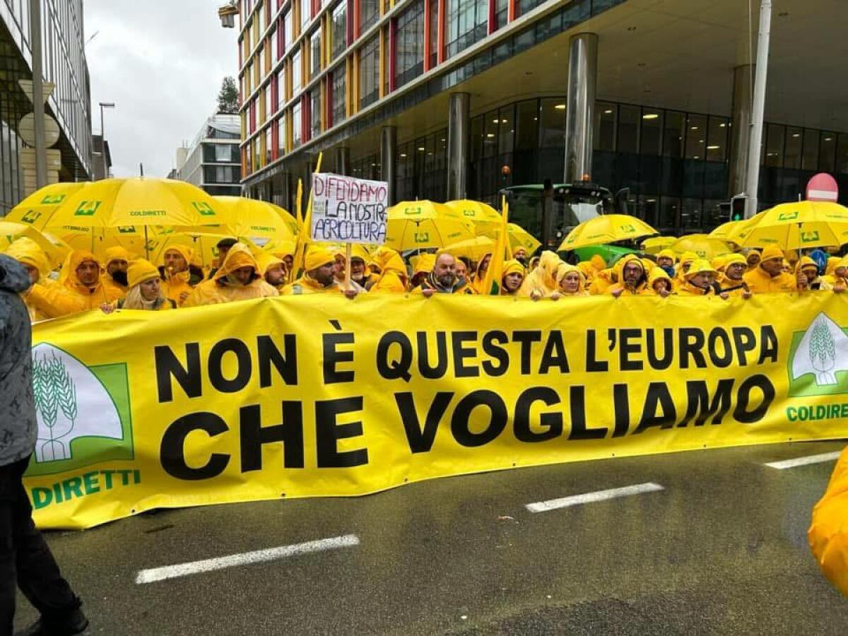 Gli Agricoltori Coldiretti della Campania in marcia verso Parma, domani manifestazione in difesa della salute. - 