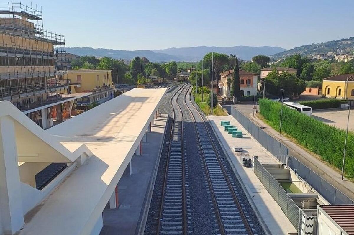Ferrovia Valle Caudina, Matera "Eav e Pd prendono in giro i cittadini. E Mastella resta a guardare" - 