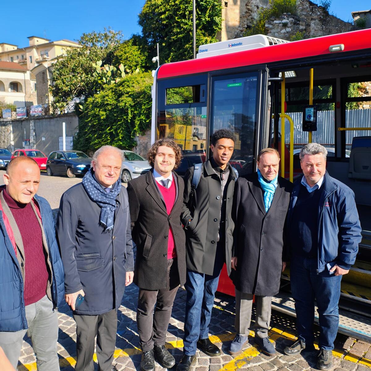 Trasporto urbano, inaugurate le prime corse verso le sedi scolastiche e universitarie - 