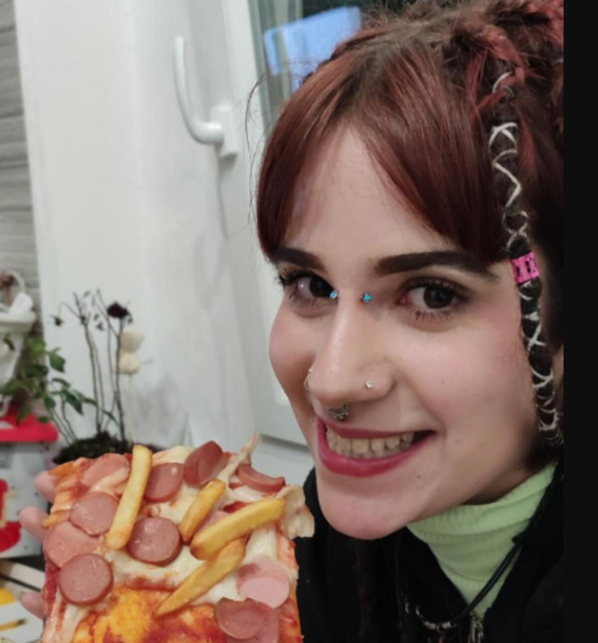 Malore sul traghetto, muore una studentessa in gita scolastica - 