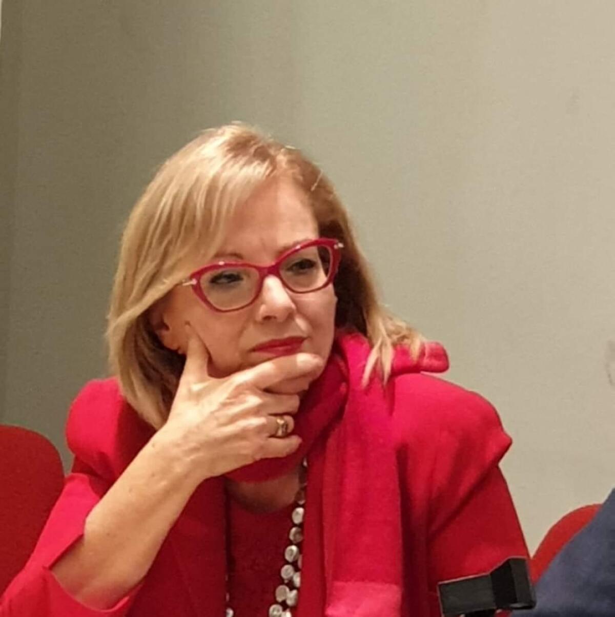 Benevento: venerdì convegno su “Donna e Formazione” con l’Assessore regionale Armida Filippelli. - 