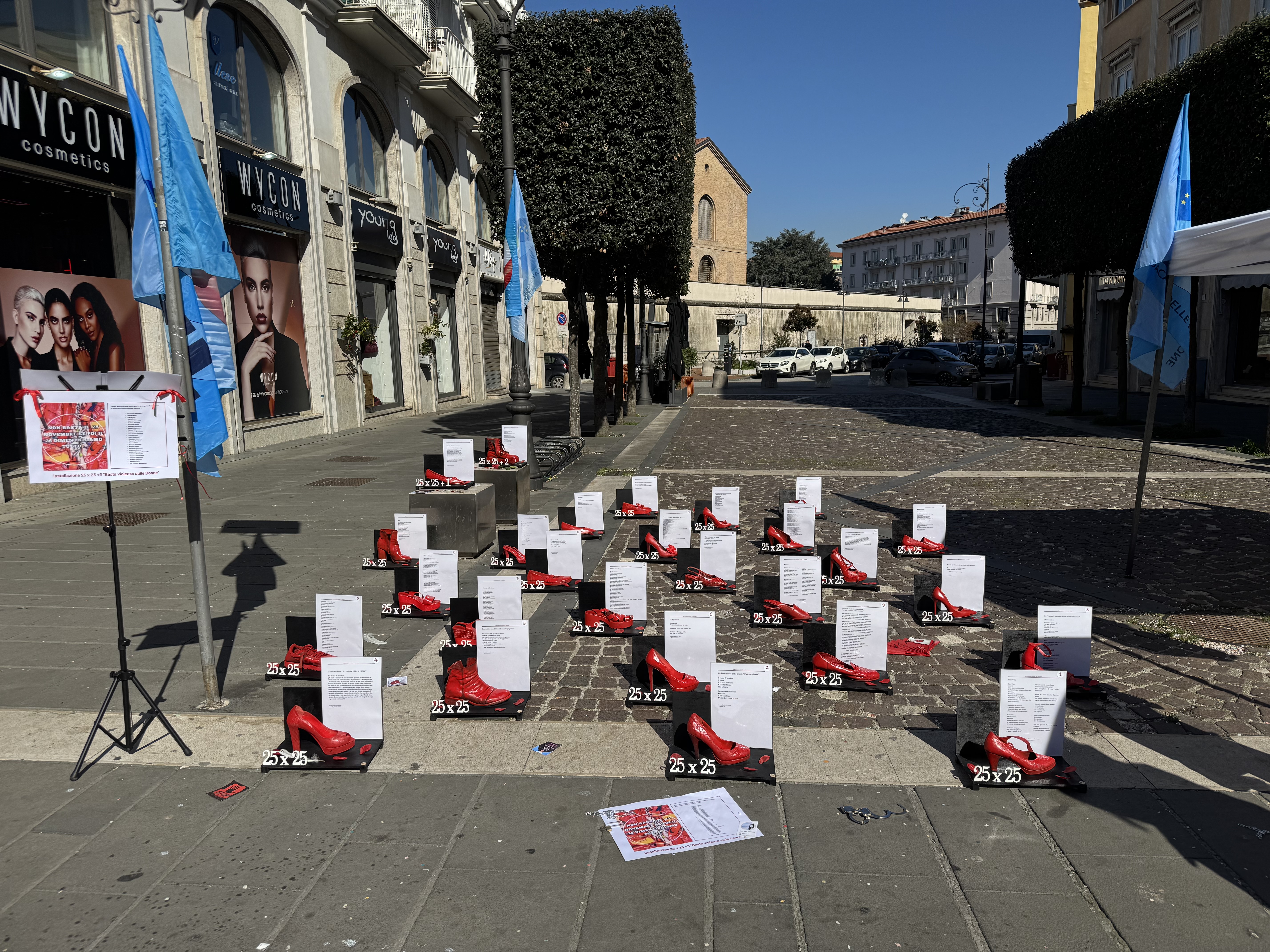 “La Violenza non è mai Amore" ha fatto tappa stamane ad Avellino.
