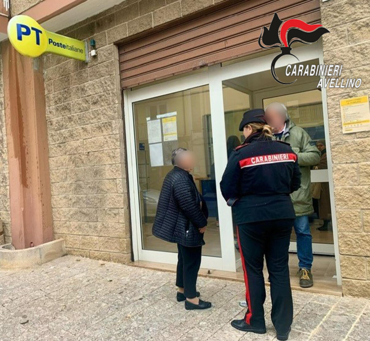 I Carabinieri del Comando Provinciale di Avellino proseguono gli incontri di prossimità con studenti e anziani - 