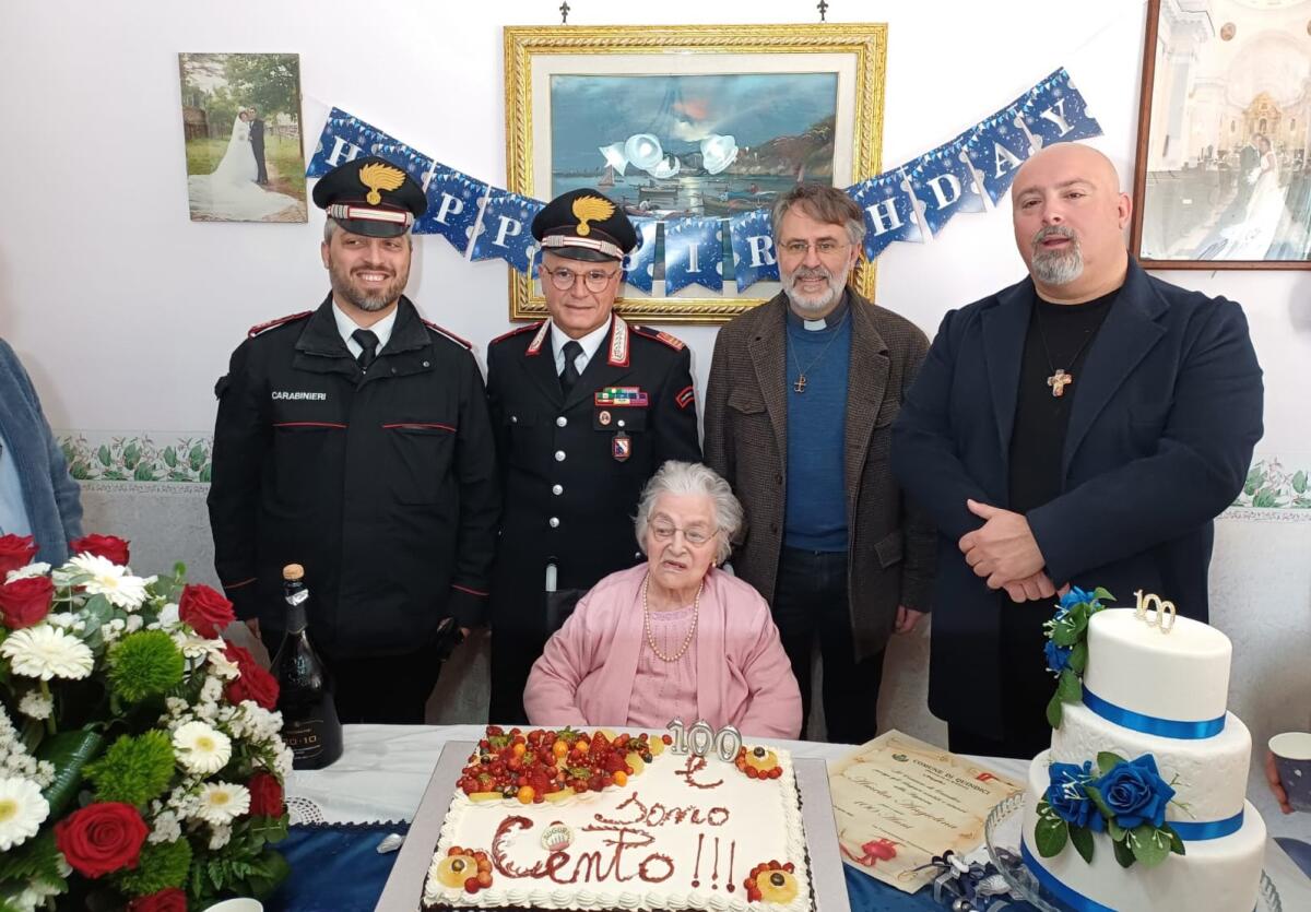 Lauro e Quindici in festa per i 100 anni di Nonna Angiolina - 