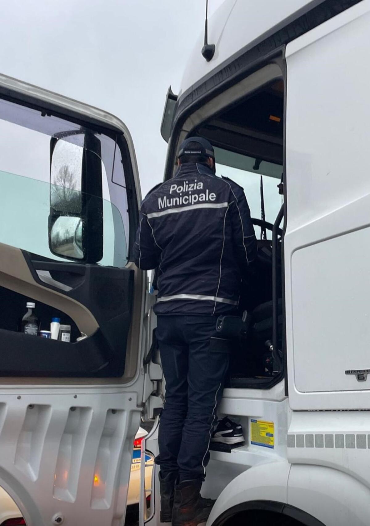 San Martino V.C. Polizia Locale sanziona società di 17 mila euro - 