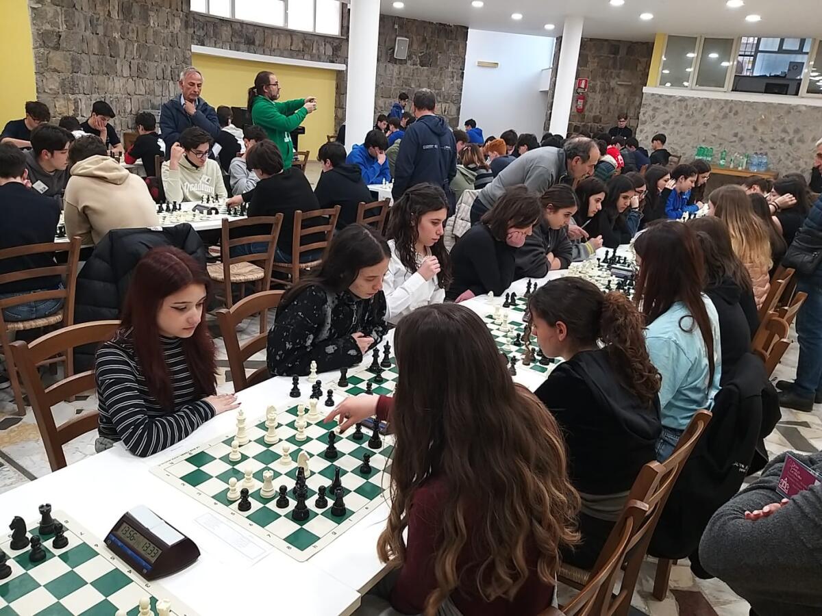 Le studentesse del “Galilei-Vetrone” qualificate alle Finali Nazionali di Scacchi. - 