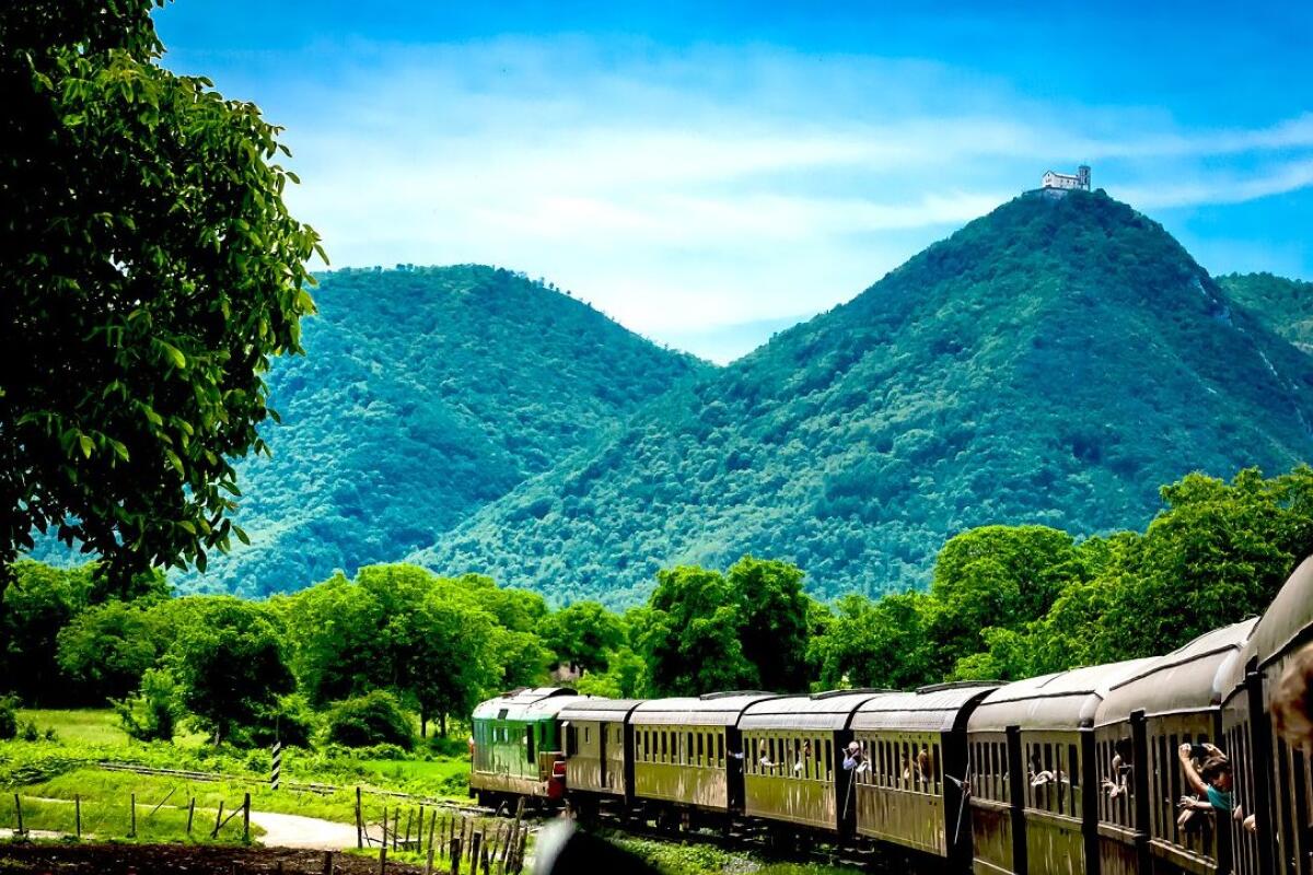 Riparte il treno irpino del paesaggio. - 