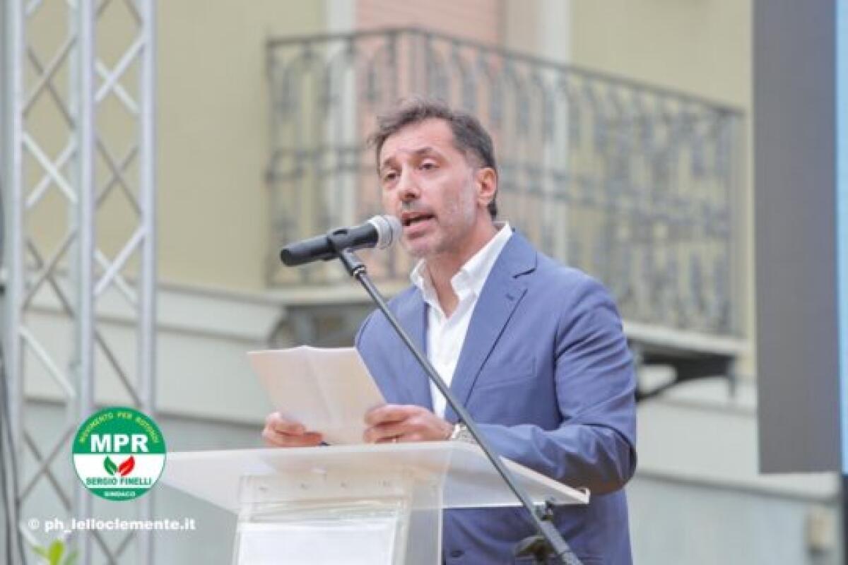 Rotondi. Sergio Finelli è il nuovo sindaco - 