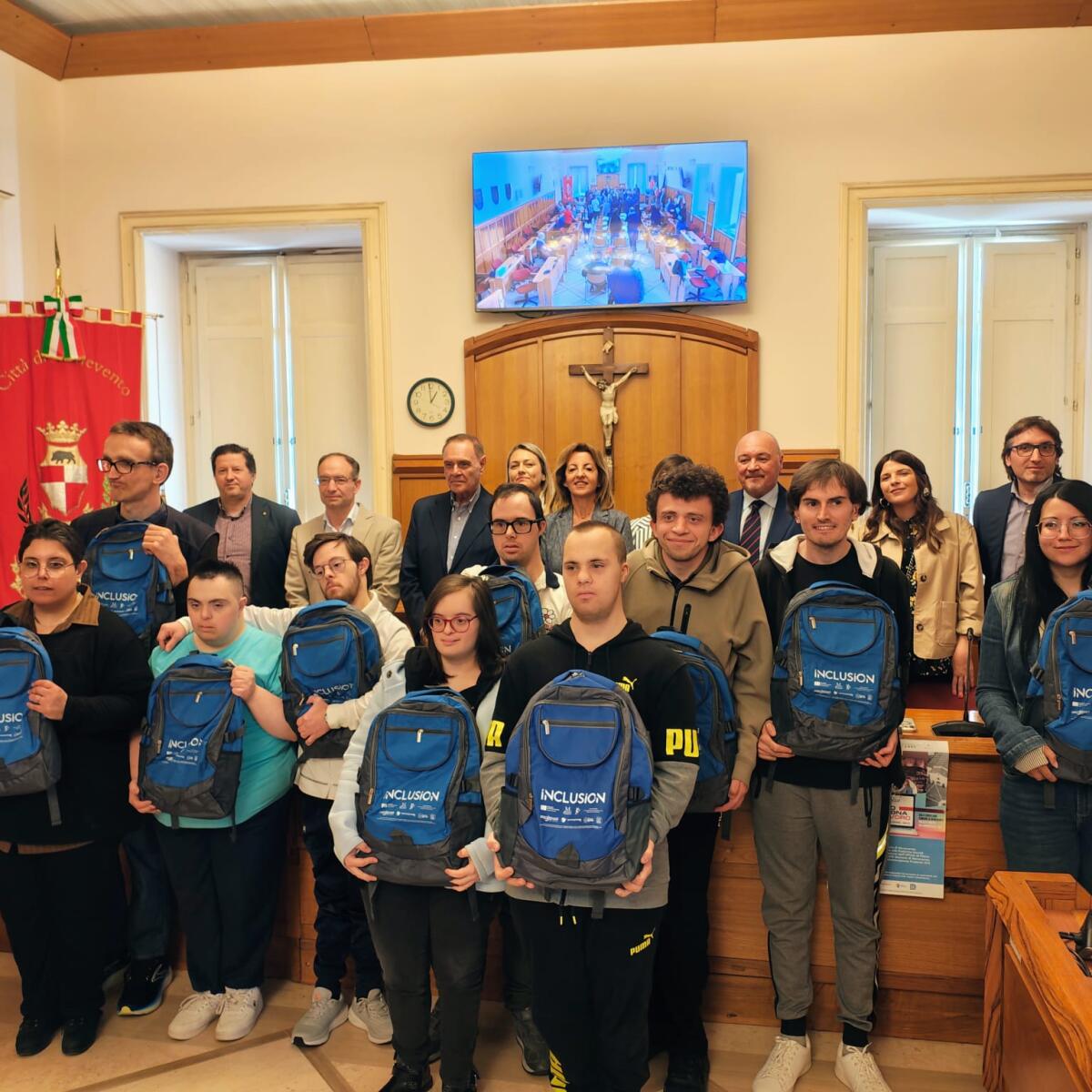 Percorsi di autonomia per persone con disabilità: consegnati i kit lavorativi ai beneficiari - 