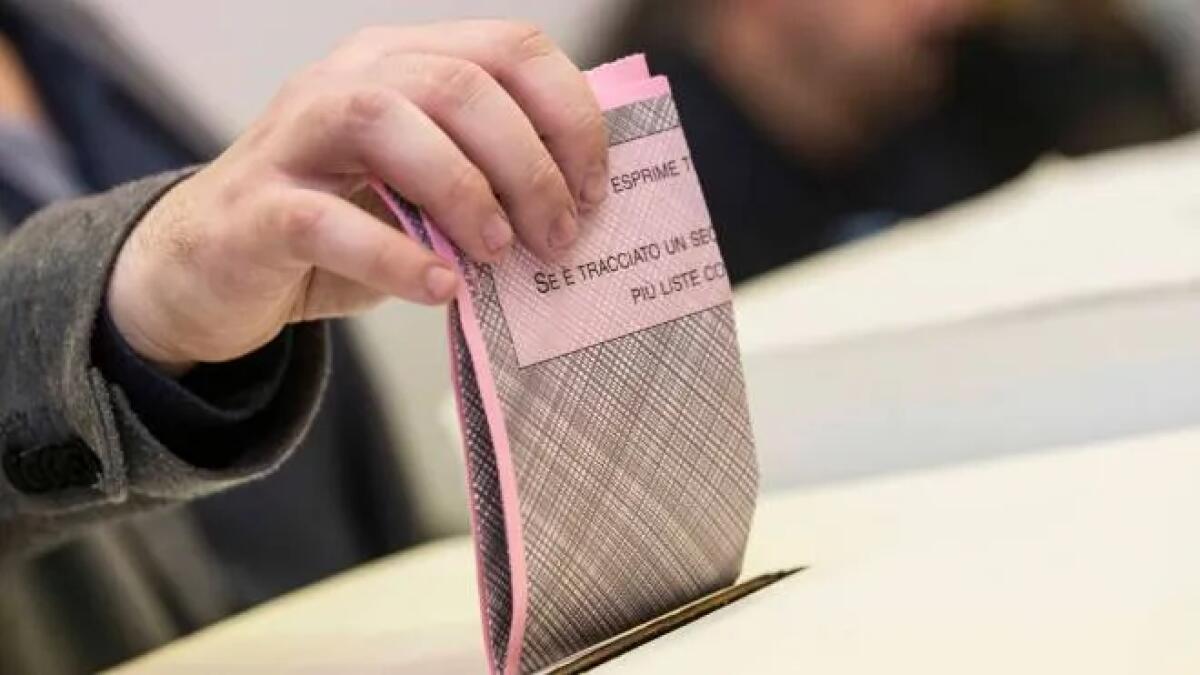 Elezioni amministrative, oggi seggi aperti dalle 7: al voto 117 comuni, 4 i capoluoghi - 