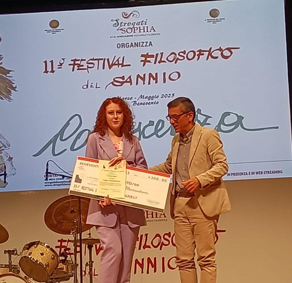 Premiate due studentesse del "De Sanctis" di Cervinara, Mariavittoria Lengua e Elena Mazzariello - 