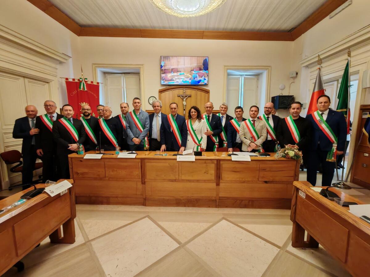 Sottoscritto il Protocollo d'intesa per la costituzione dell'Area Vasta 'Città metropolitana del Sannio' - 