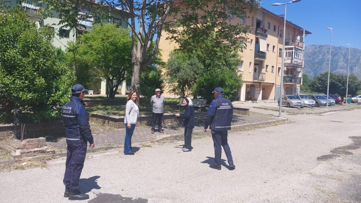 Cervinara. Continua l'attività del Comune per la pulizia di aree pubbliche. - 