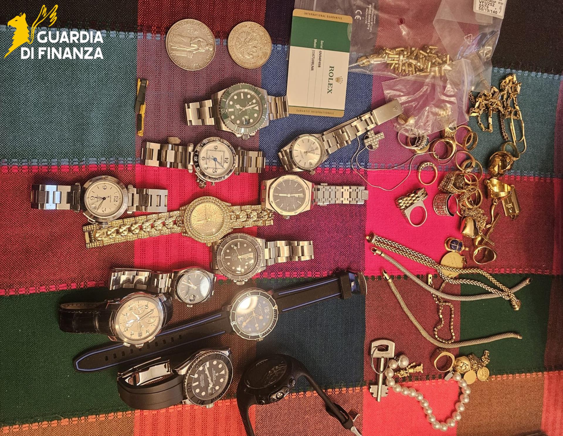 Sequestrati 8,5 mln ad amministratori irpini di due società per operazioni inesistenti e riciclaggio.