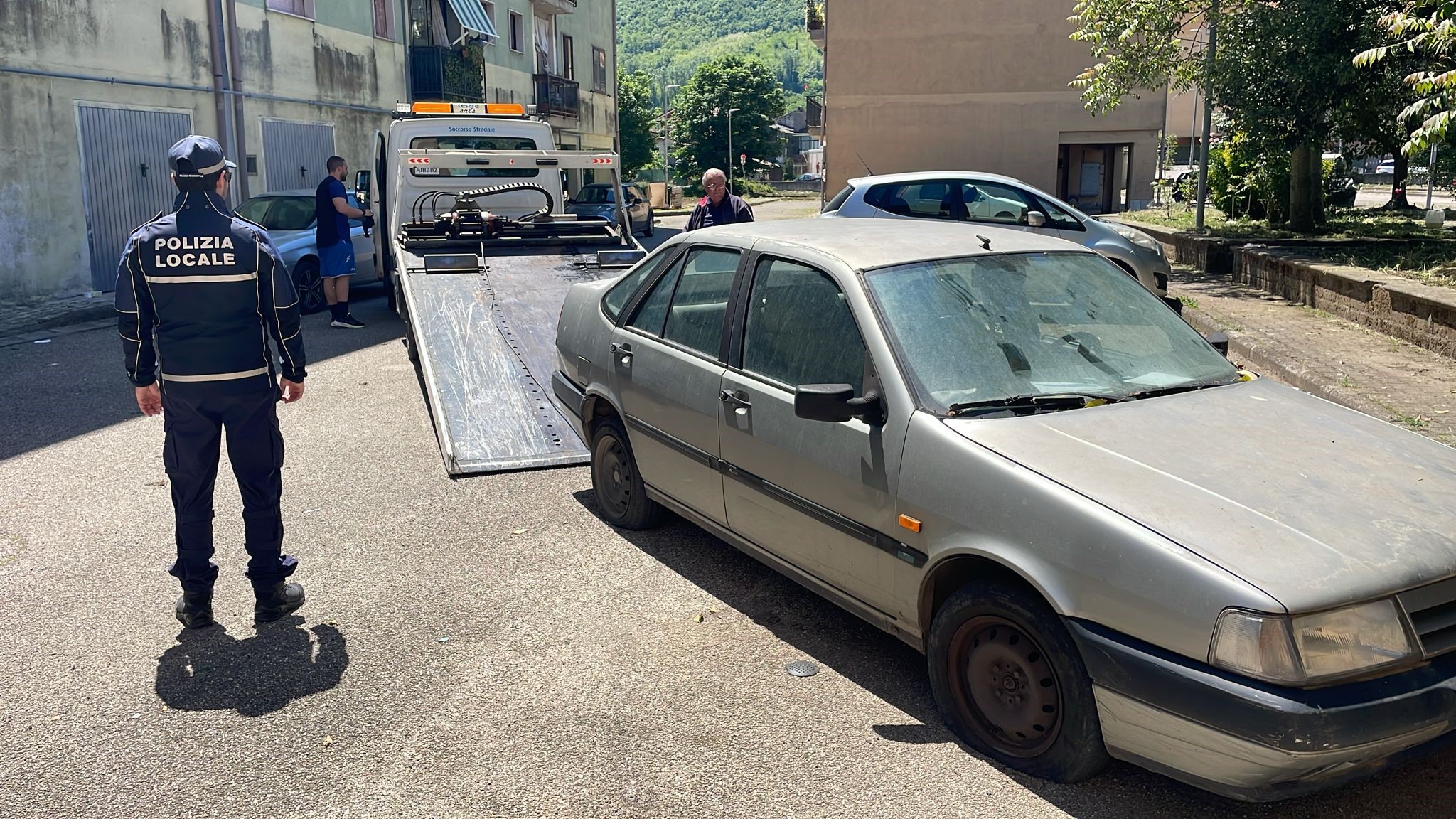 Cervinara. Continua l'attività del Comune per la pulizia di aree pubbliche.