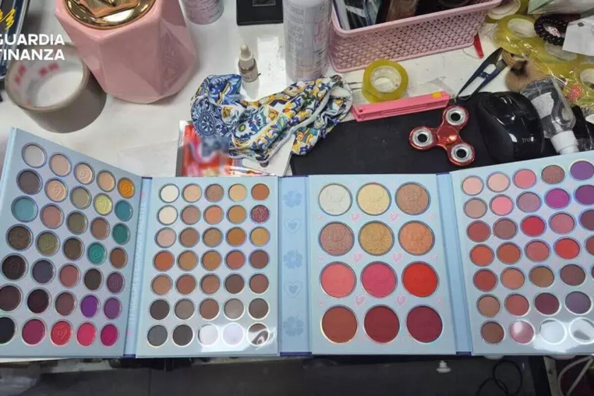 Cosmetici dannosi per la salute, maxi sequestro in Campania - 