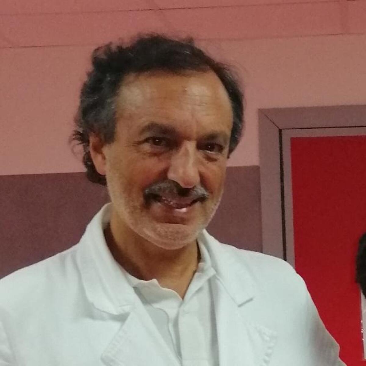 AORN San Pio, lettera d'encomio per il  Direttore di Chirurgia d'urgenza Gennaro Buonanno. - 