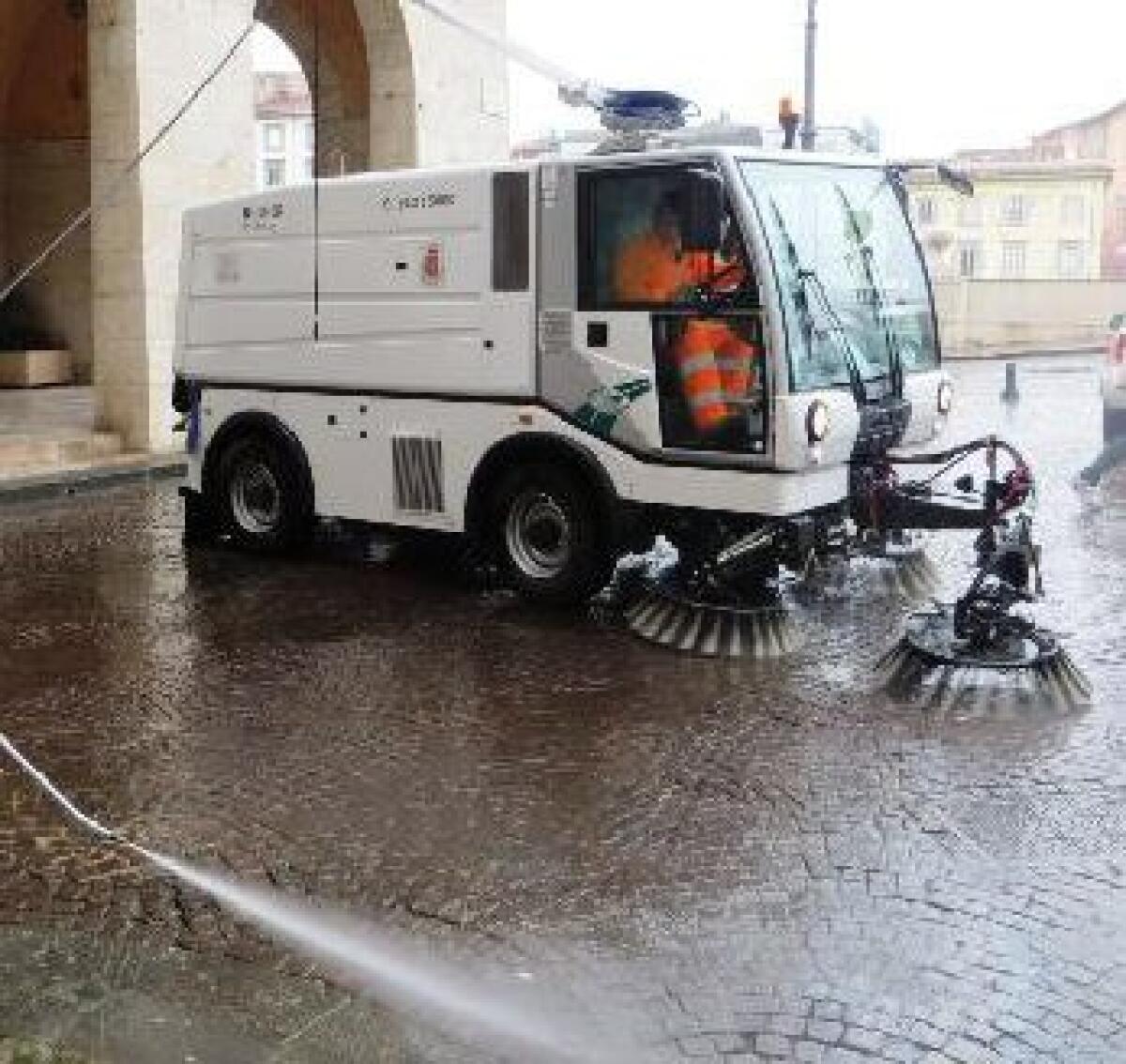 Comune di Benevento ed Asia avviano lavaggio delle strade. - 