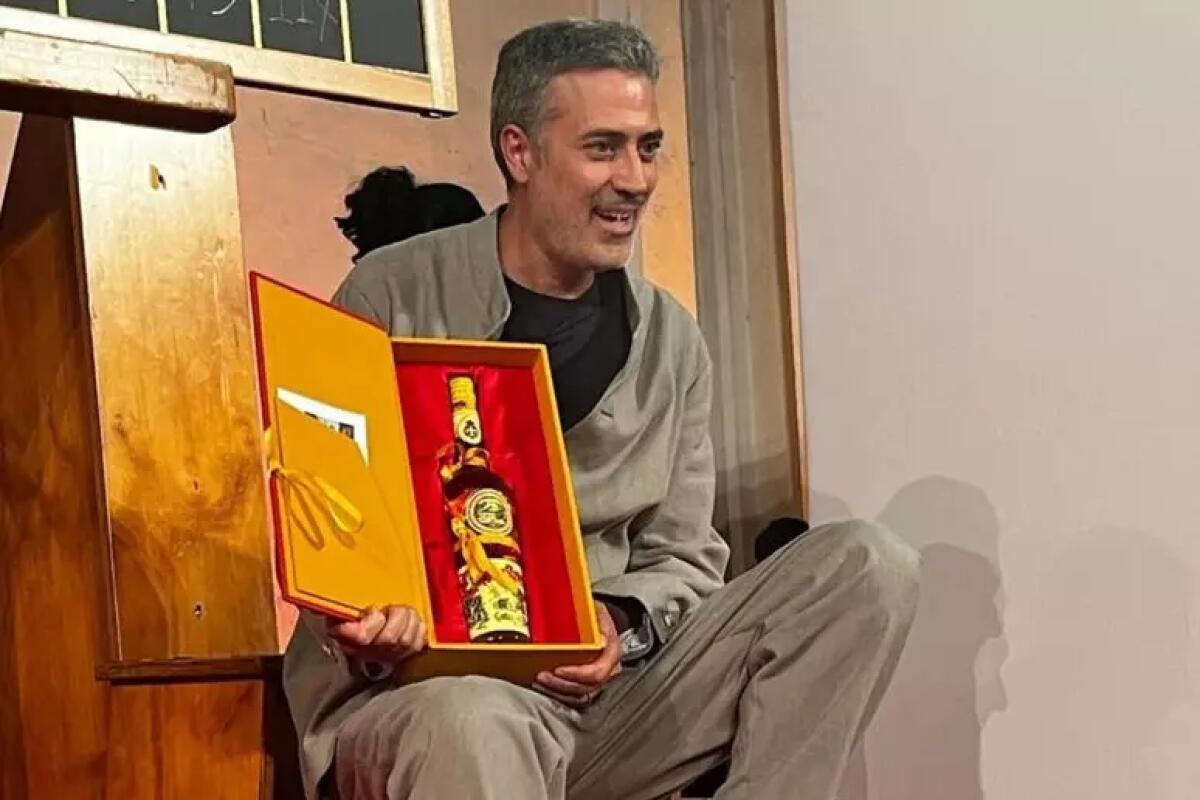 Bajani il premio Strega dopo le tensioni con il Mic - 